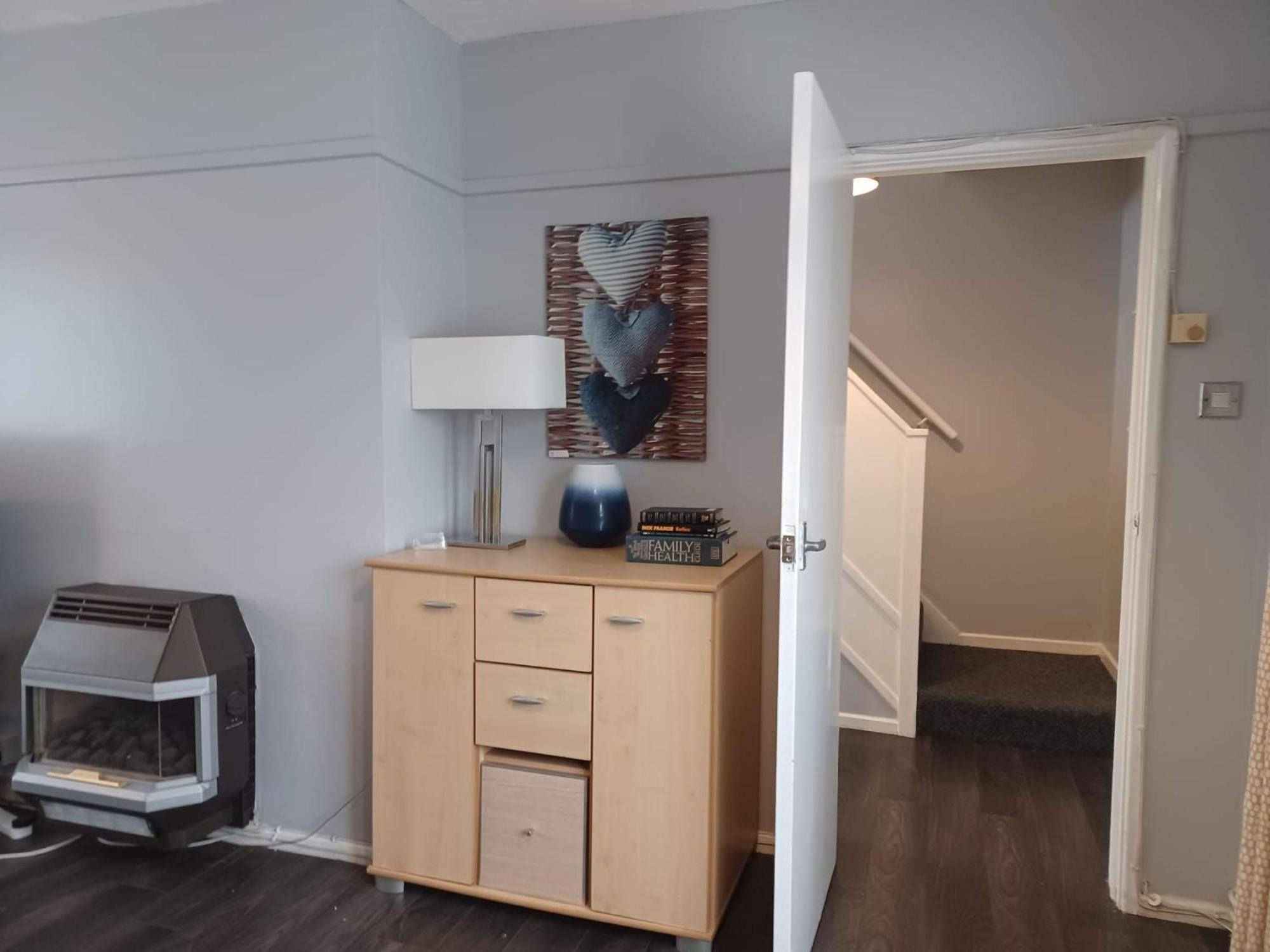Poynters House - Huku Kwetu Luton & Dunstable - Spacious 2 Bedroom House Luton (Bedfordshire) Exterior foto